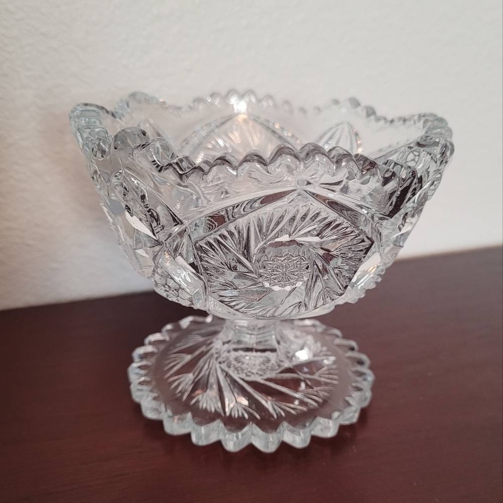 Vintage Glass footed bowl cup candy dish with sawtooth edge
